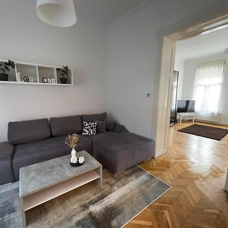 Szeged Apartman Bagian luar foto